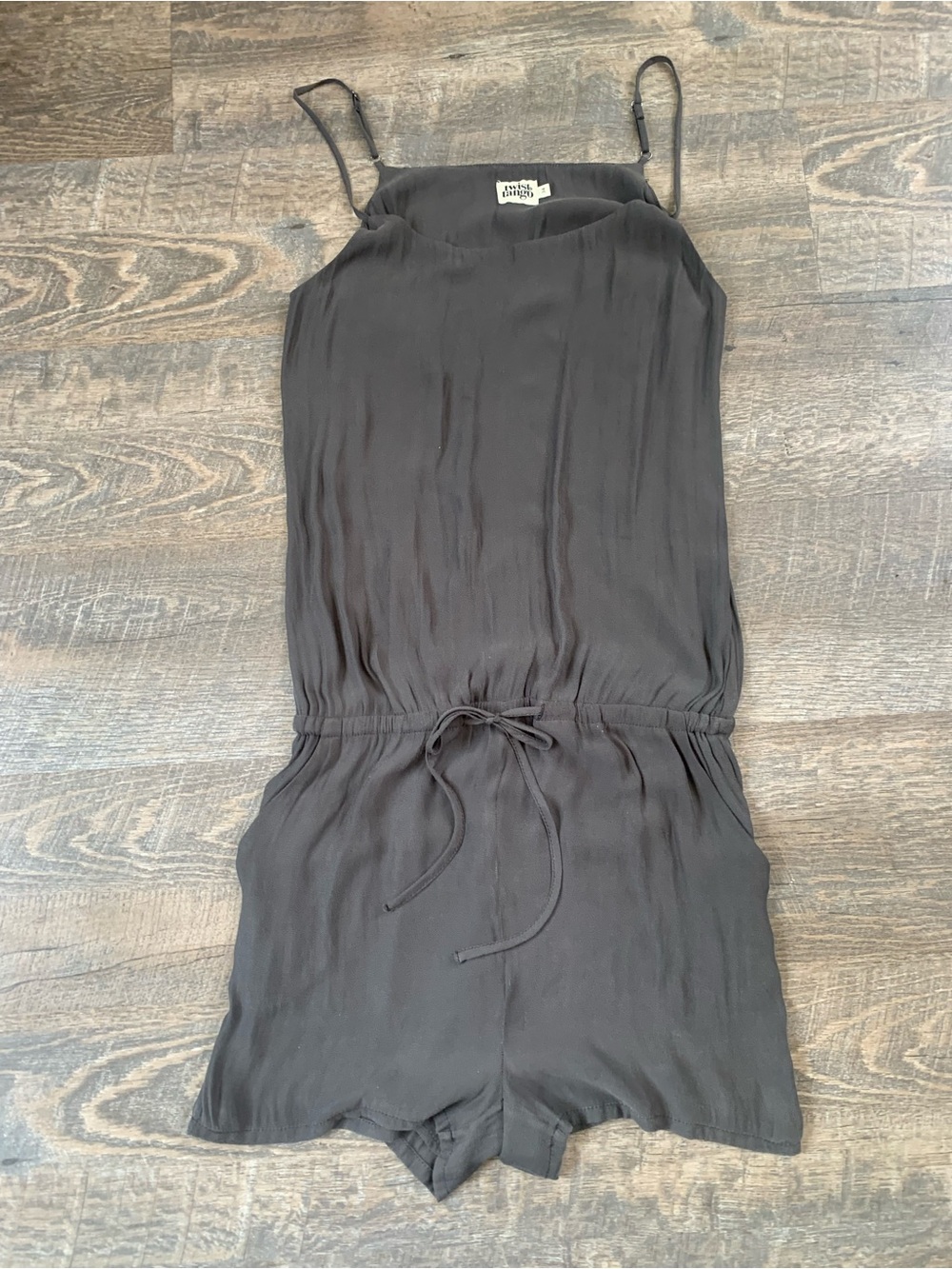 Black Festival Sleeveless Minimalist Tie-Waist Romper